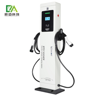 سعر جيد 7KW 14KW بندقية واحدة / عمود بندقية مزدوجة AC كومة شحن المركبات الكهربائية / كومة شحن المركبات الكهربائية القائمة على الأرض الانترنت