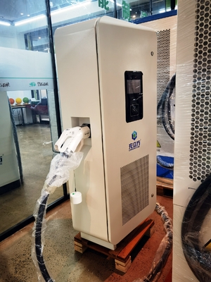 CCS1 240kW محطة شحن للسيارات الكهربائية المشتركة مزدوجة السلاح